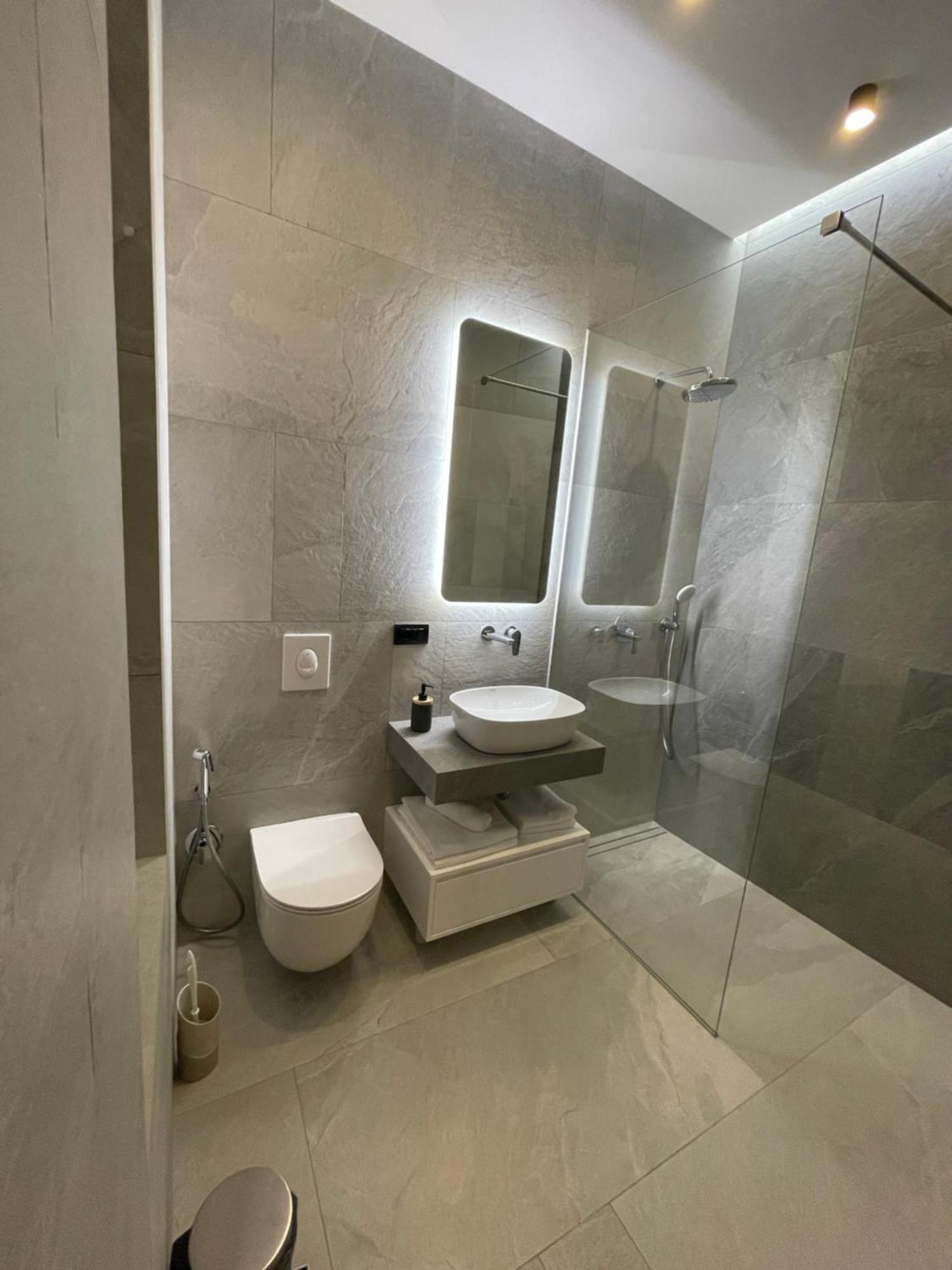 Central Apartments ซาราเยโว ภายนอก รูปภาพ